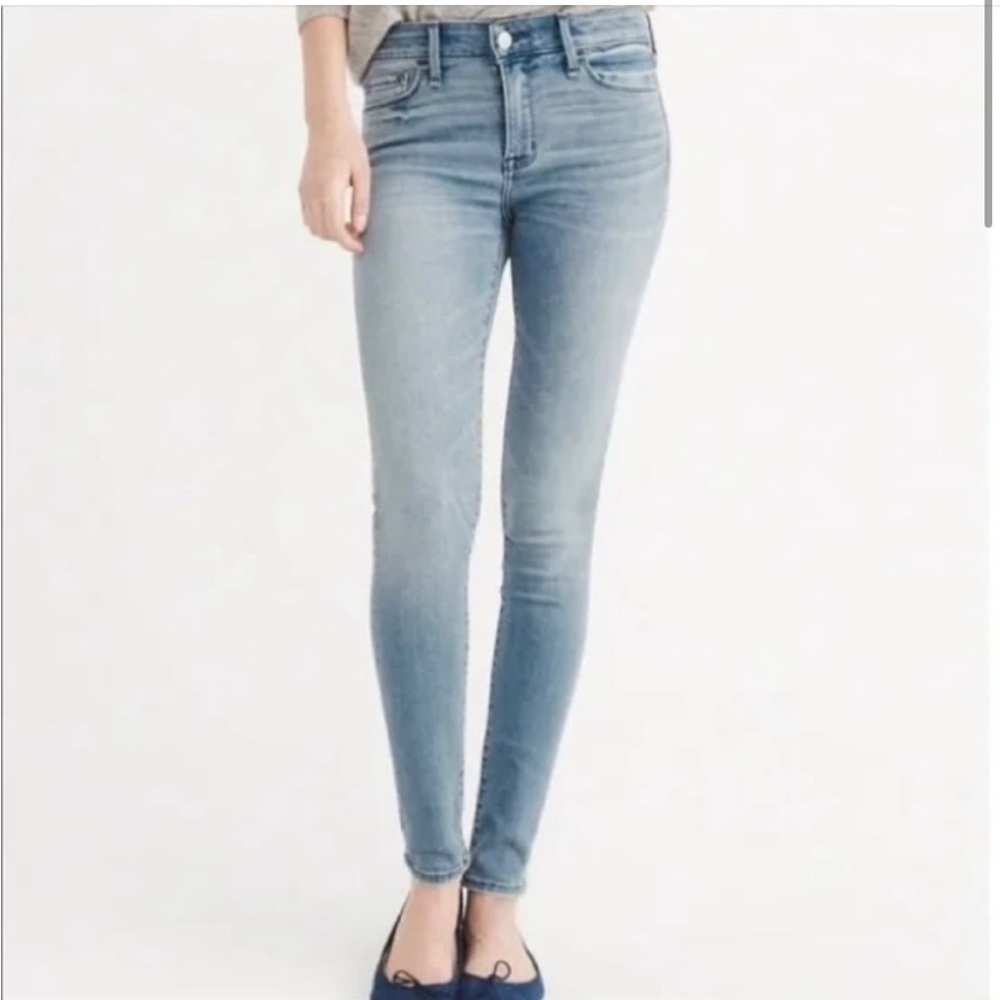 Abercrombie & Fitch Harper Low Rise Super Skinny Jeans, Size 2 Long (W 26)